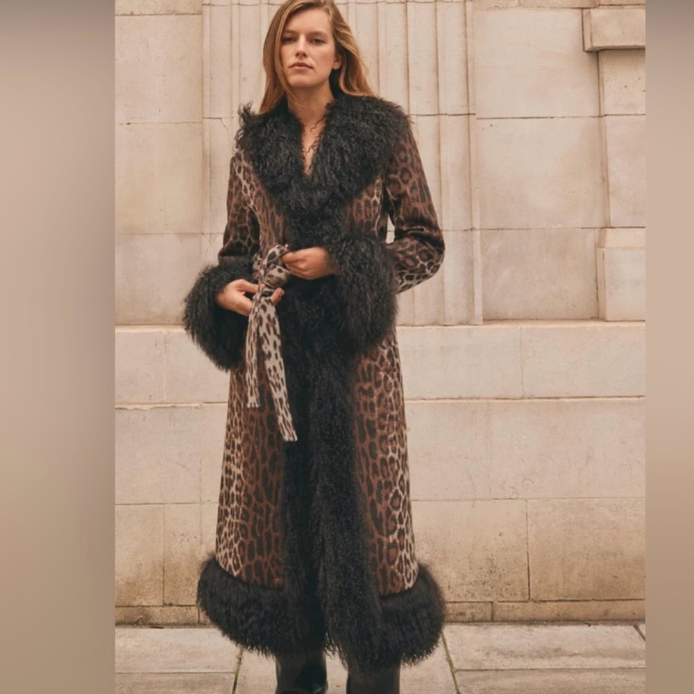Leopard Print Trench Coat with Black Fur Trim